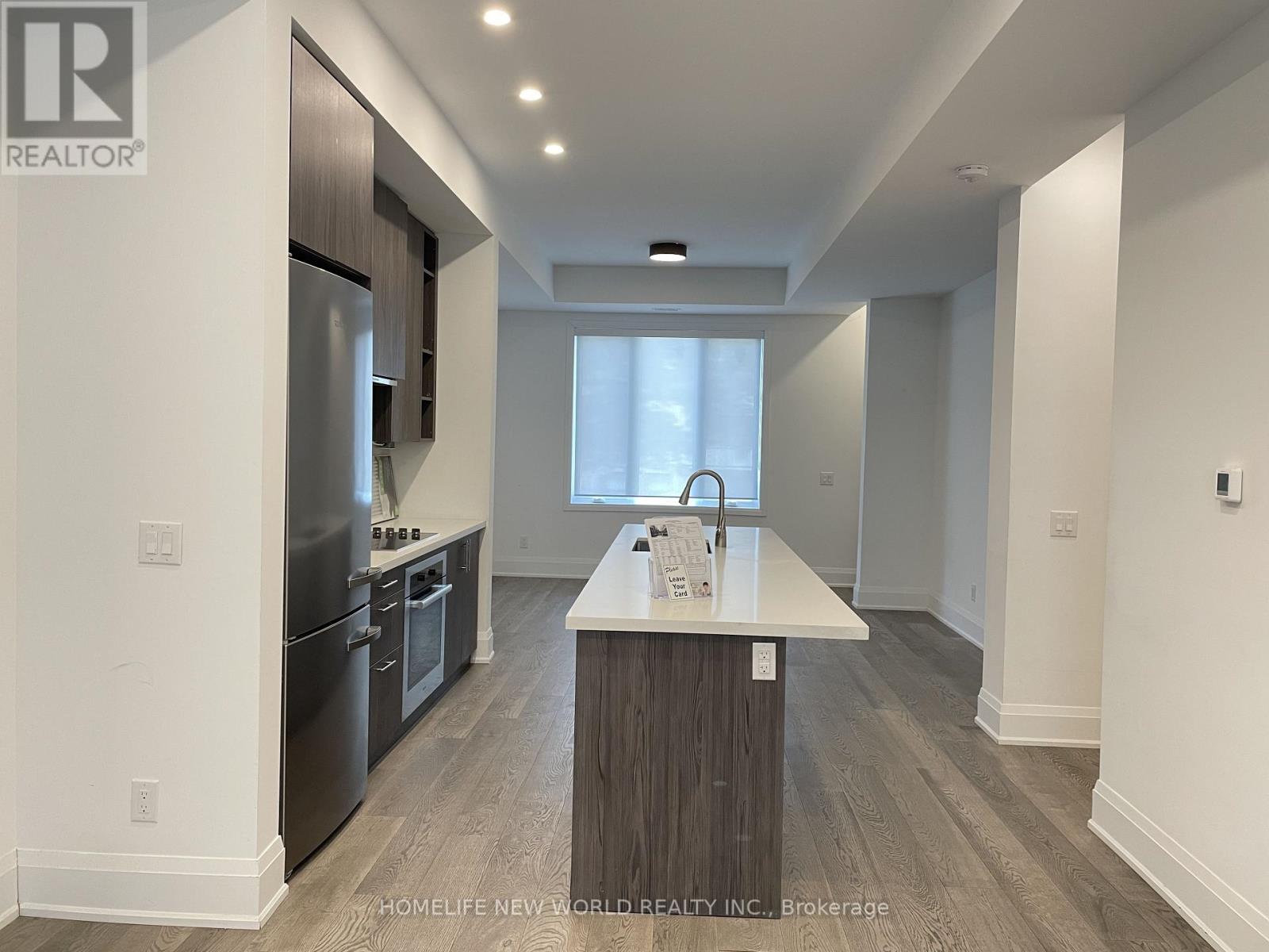 #2 25 DERVOCK CRESCENT - 10