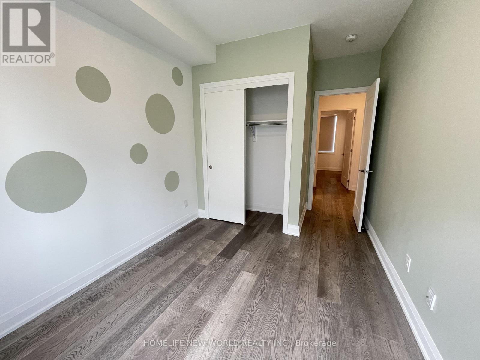 #2 25 DERVOCK CRESCENT - 20
