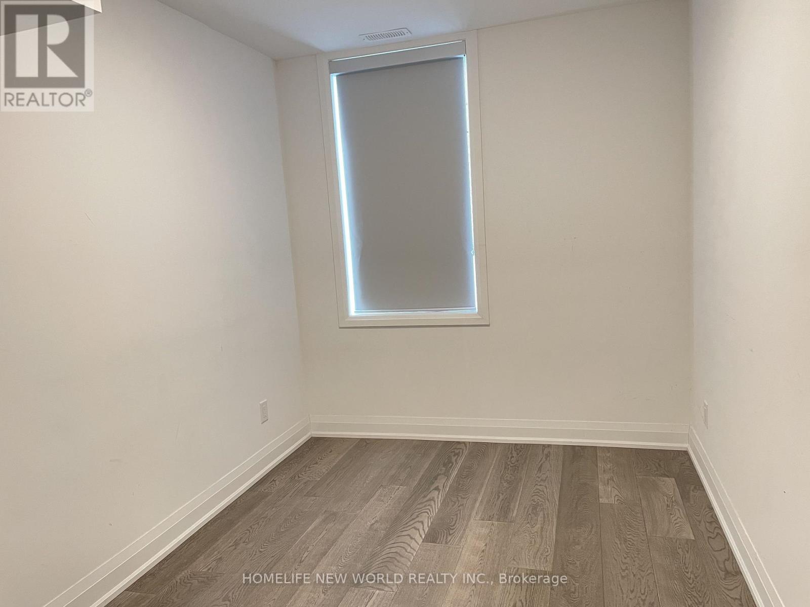 #2 25 DERVOCK CRESCENT - 21