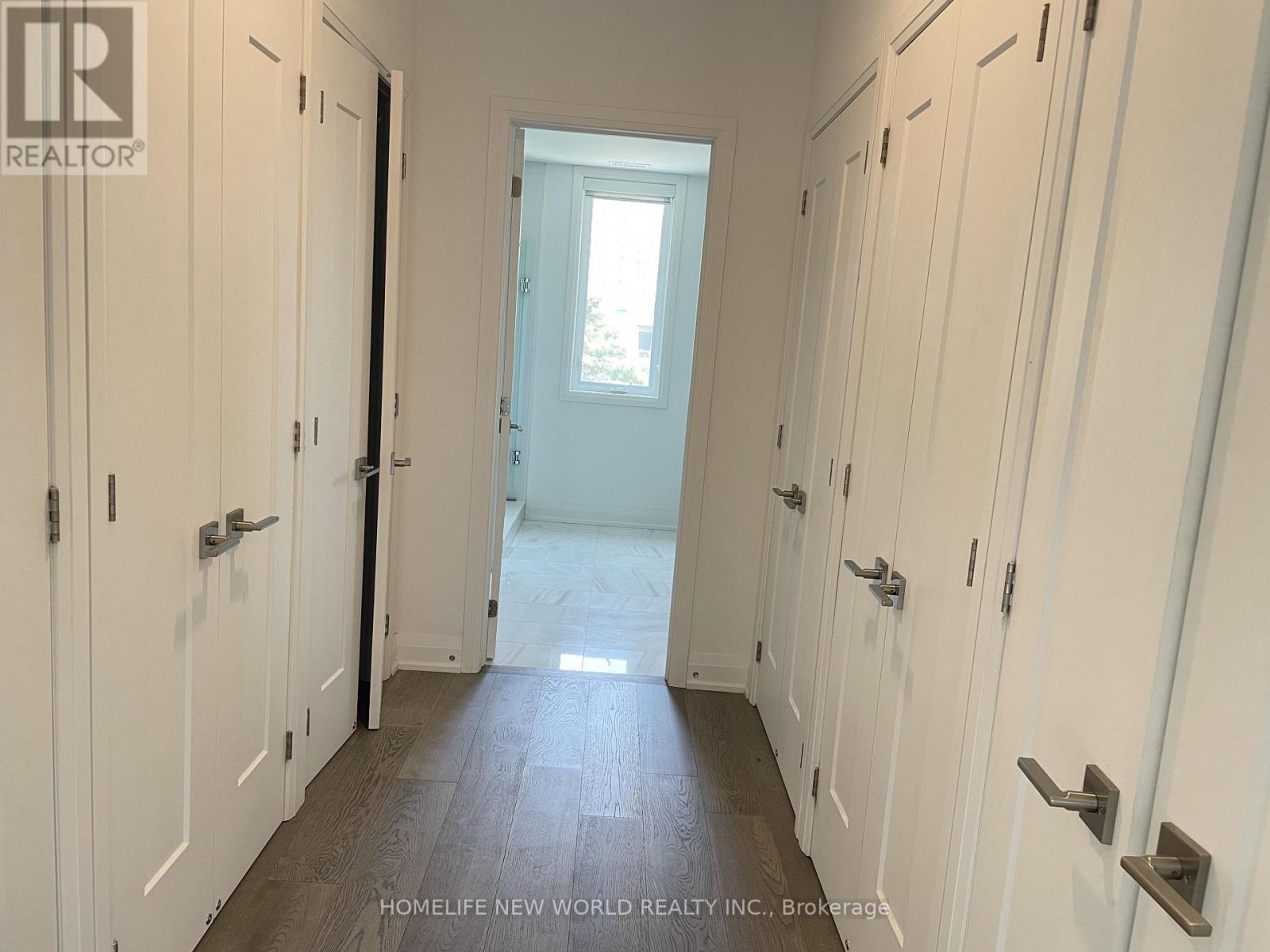 #2 25 DERVOCK CRESCENT - 23