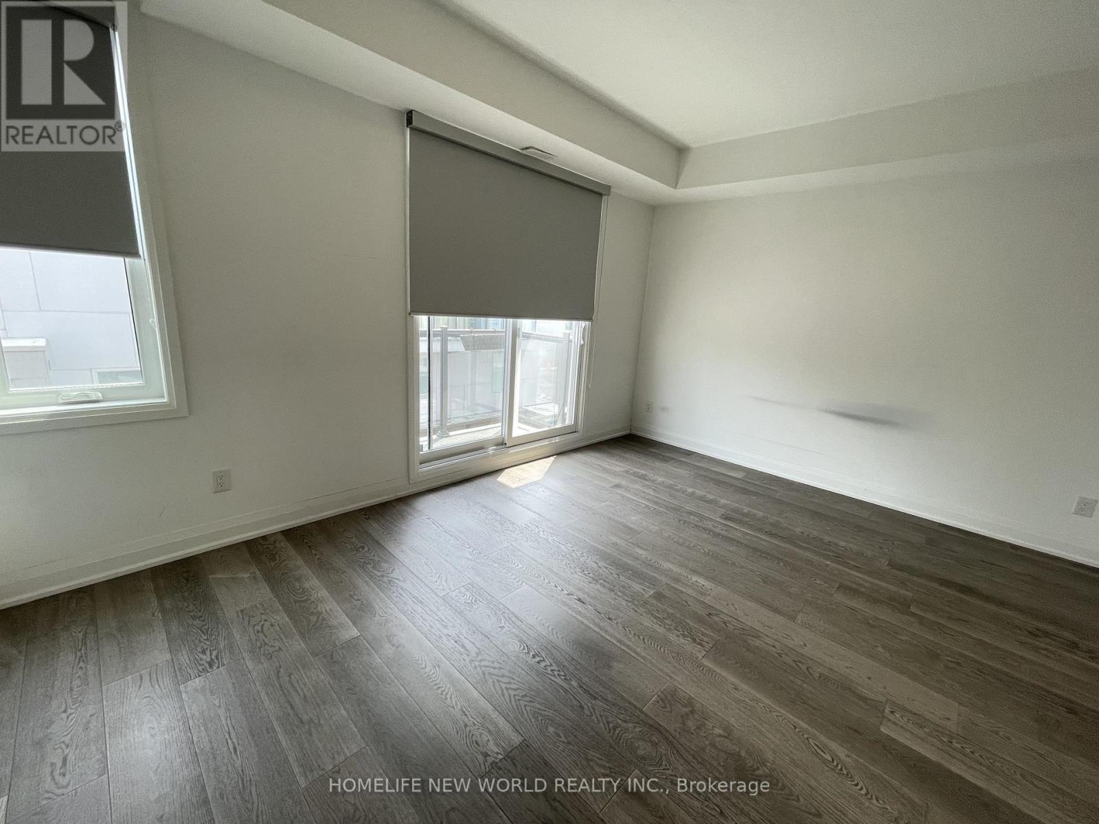 #2 25 DERVOCK CRESCENT - 25