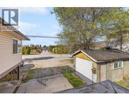 Den - 355 Mara Road, Kelowna, BC V1X2T1 Photo 7