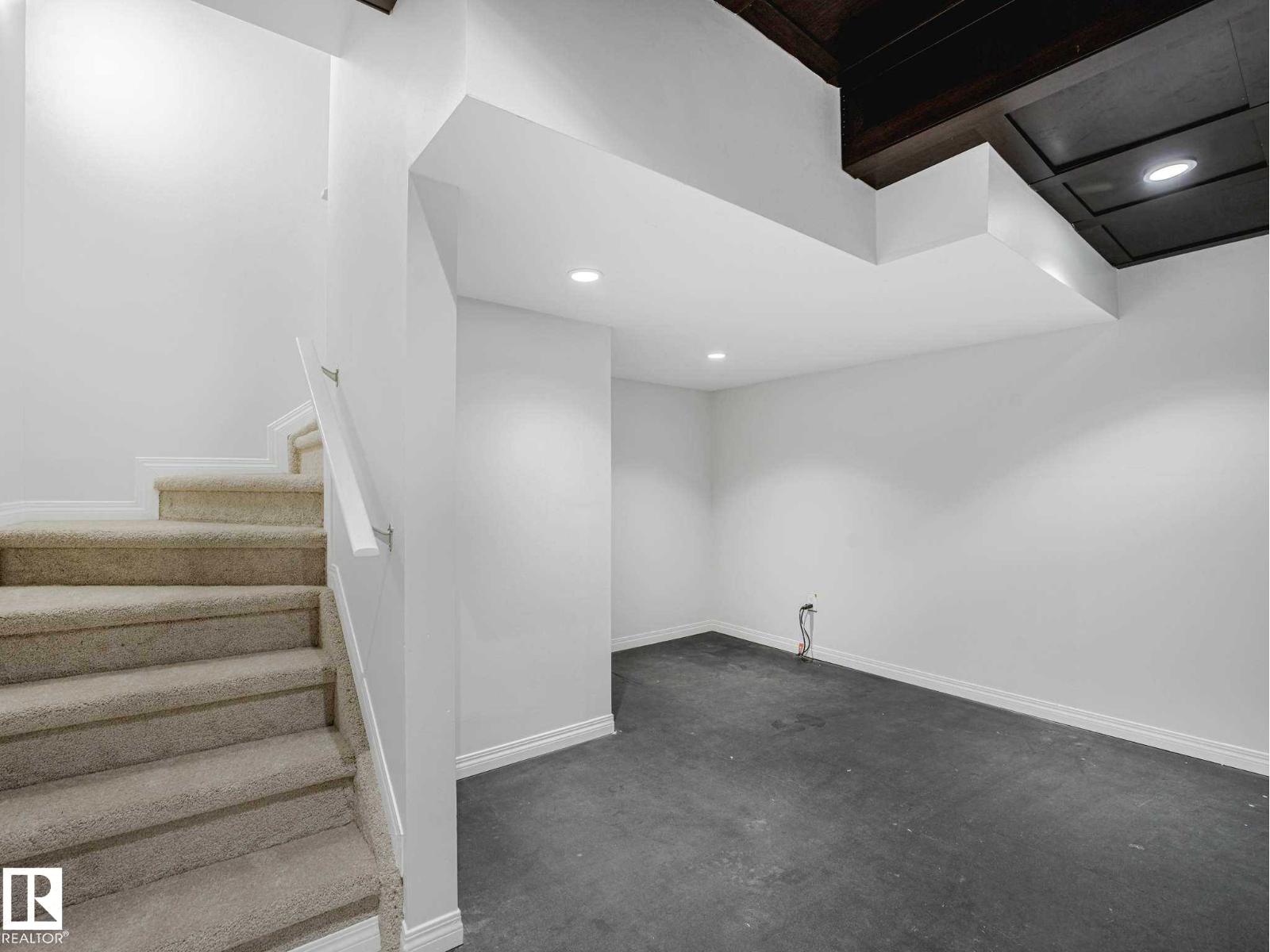 #77 4050 SAVARYN DR SW — photo 37