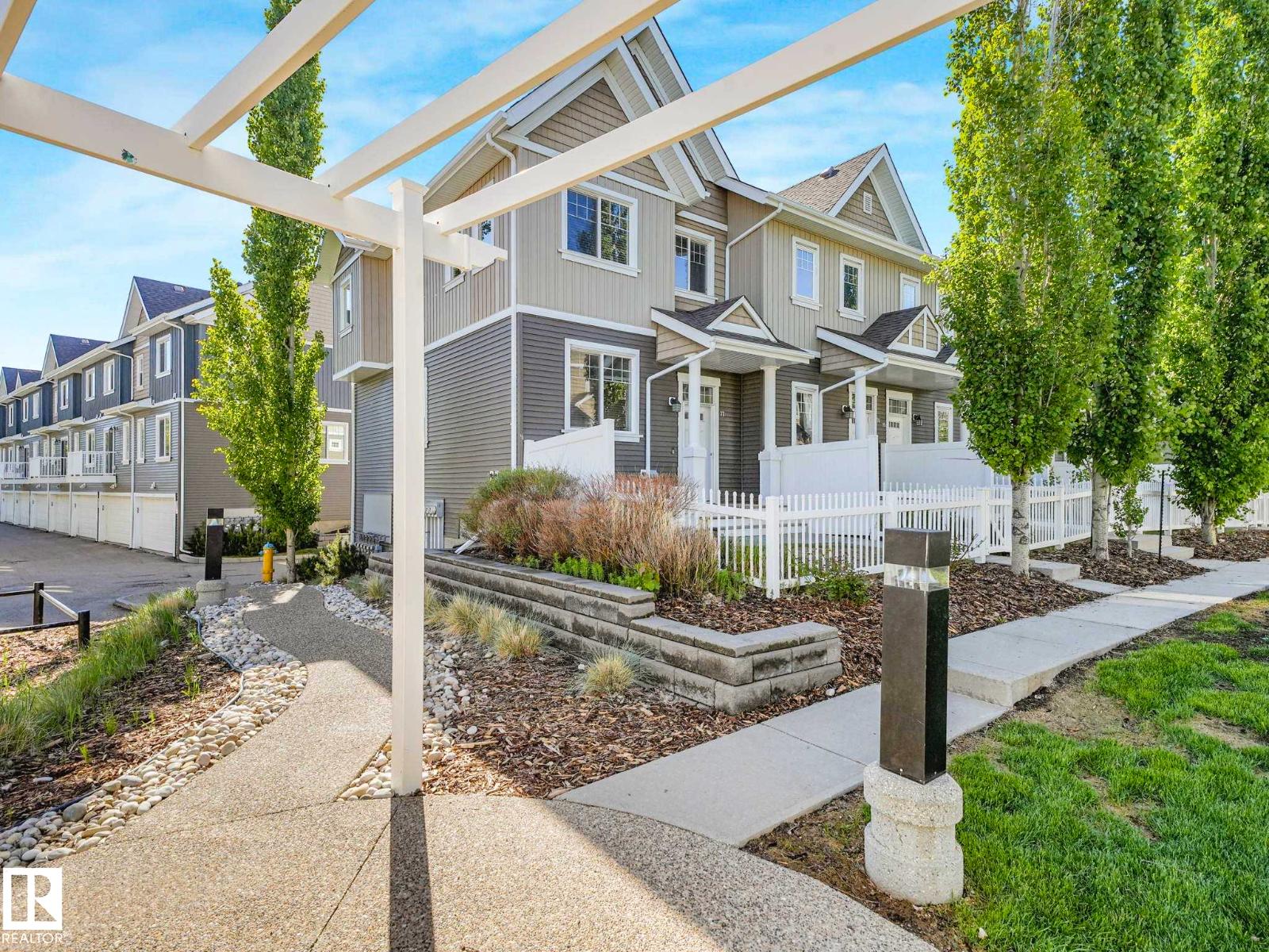 #77 4050 SAVARYN DR SW - photo 4