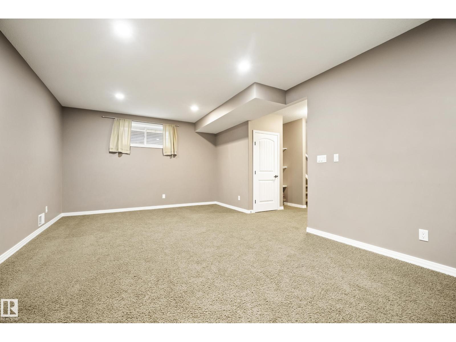 6715 19 AV SW - 34