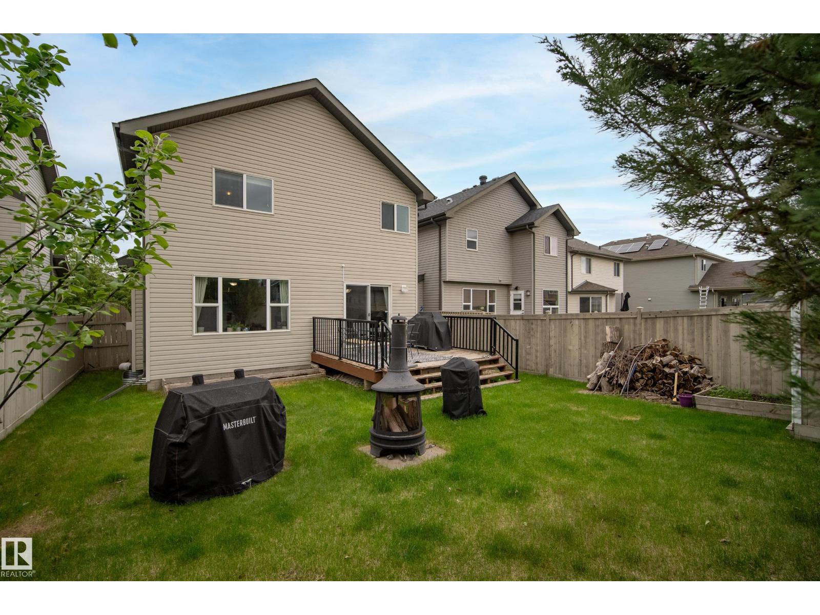 6715 19 AV SW - 40