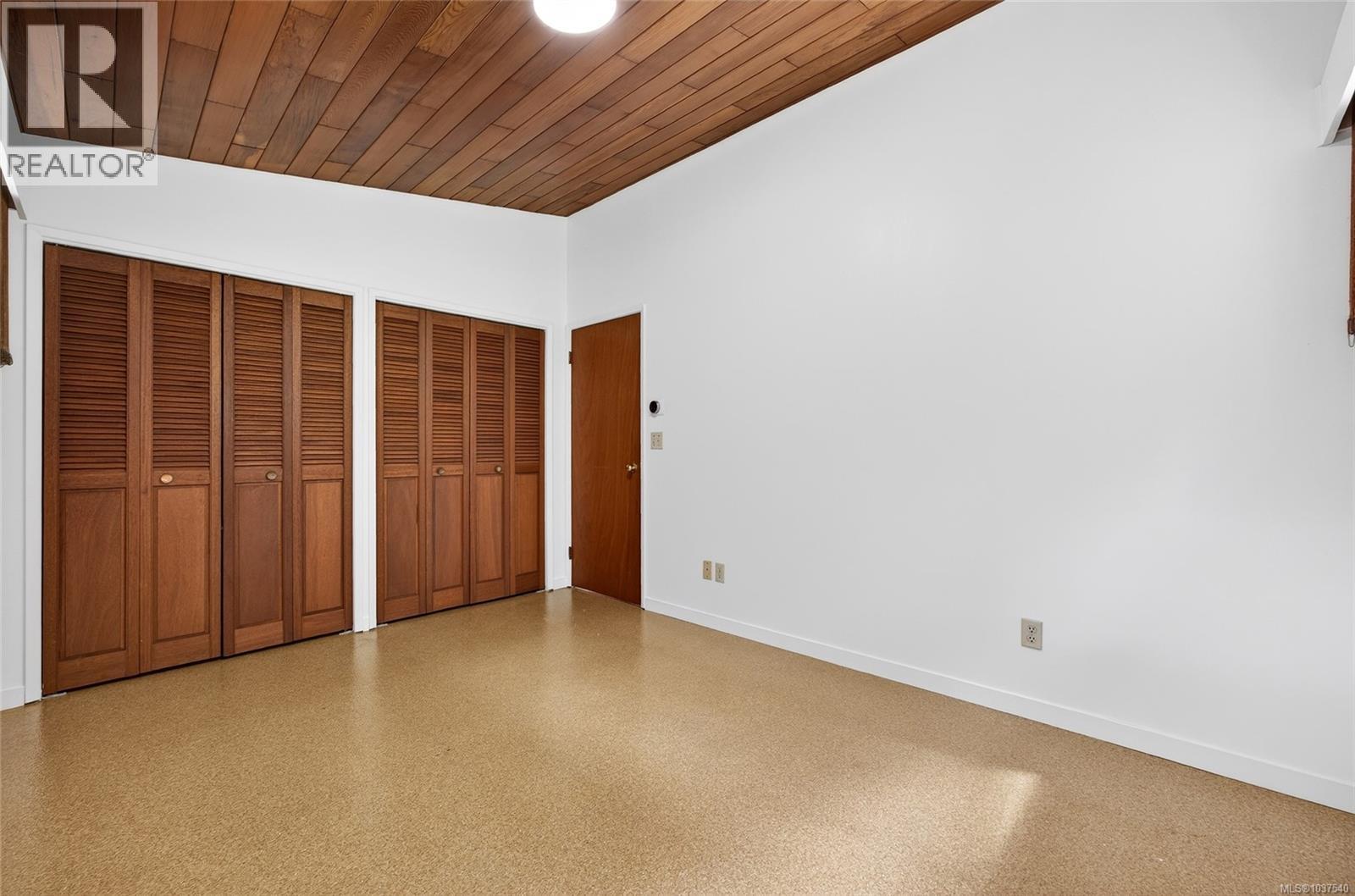300 Walkers Hook Rd - 14