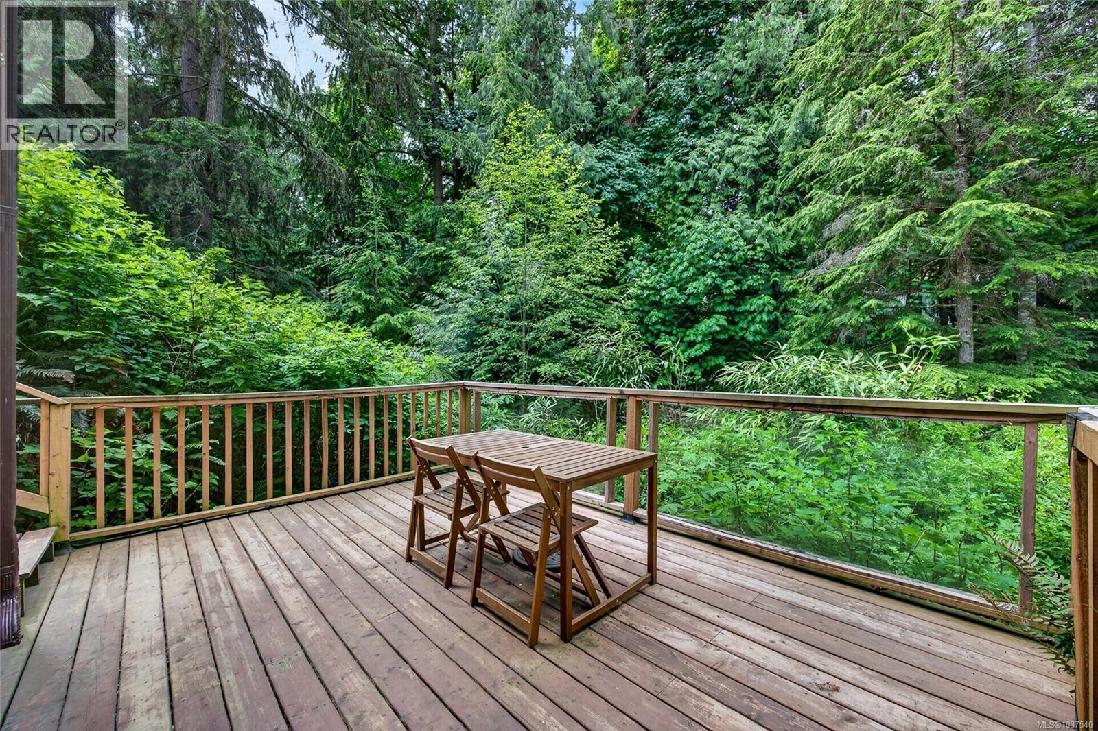 300 Walkers Hook Rd, Salt Spring