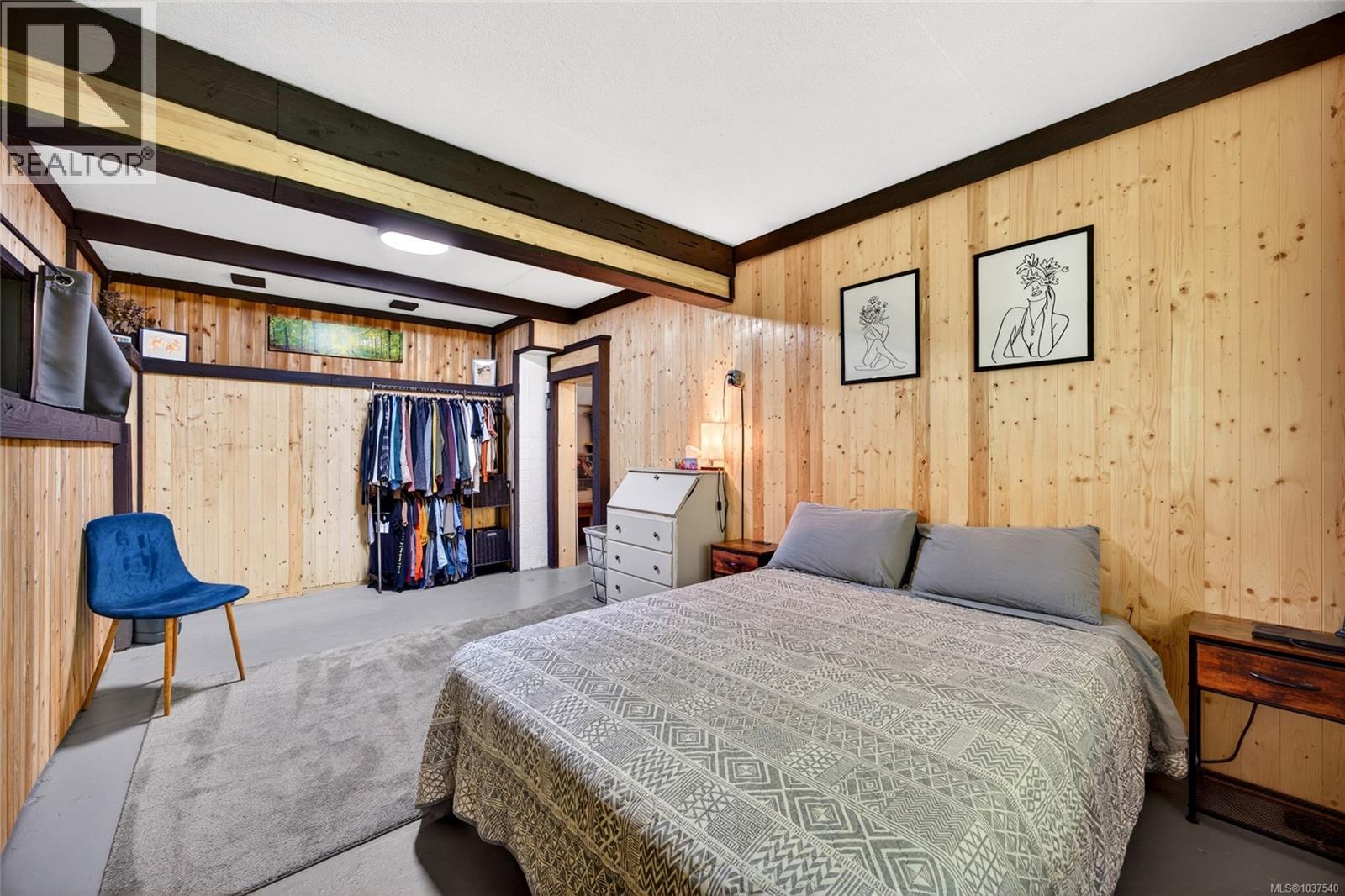 300 Walkers Hook Rd, Salt Spring