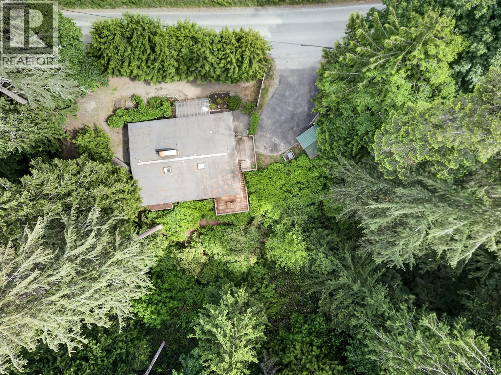 300 Walkers Hook Rd - 33