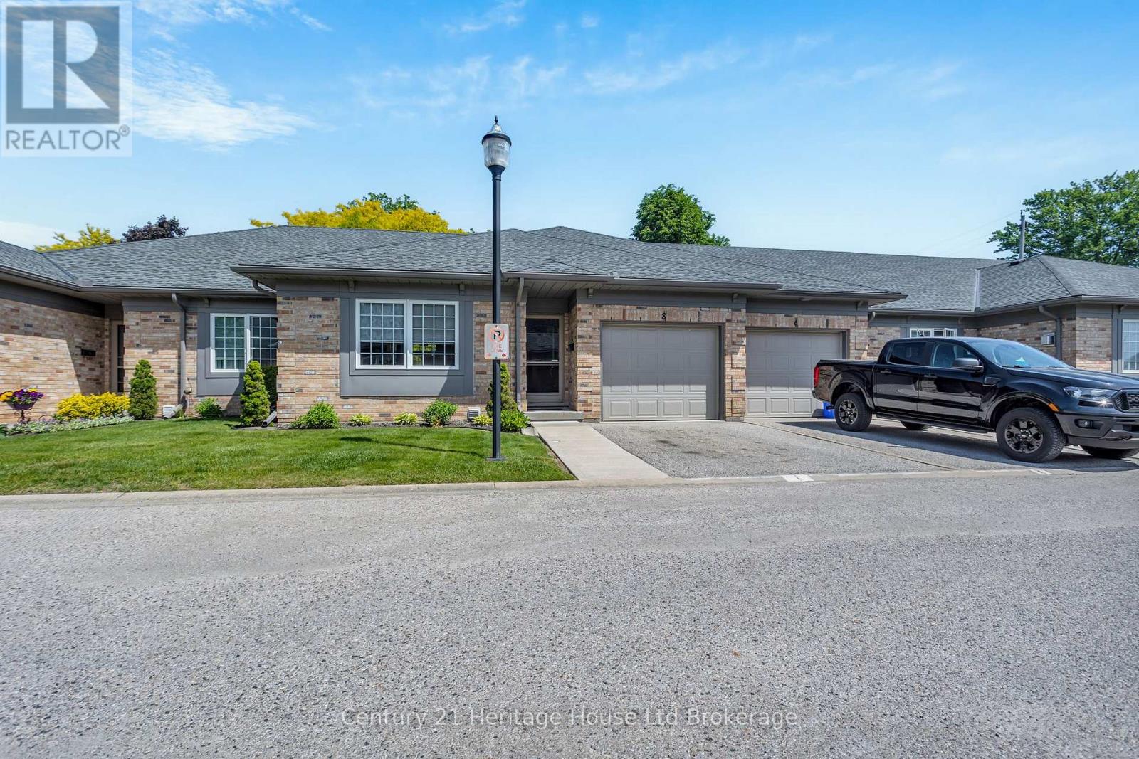 2-bedroom home for sale at 8 - 105 KING STREET, Tillsonburg ON · photo 1 of 41