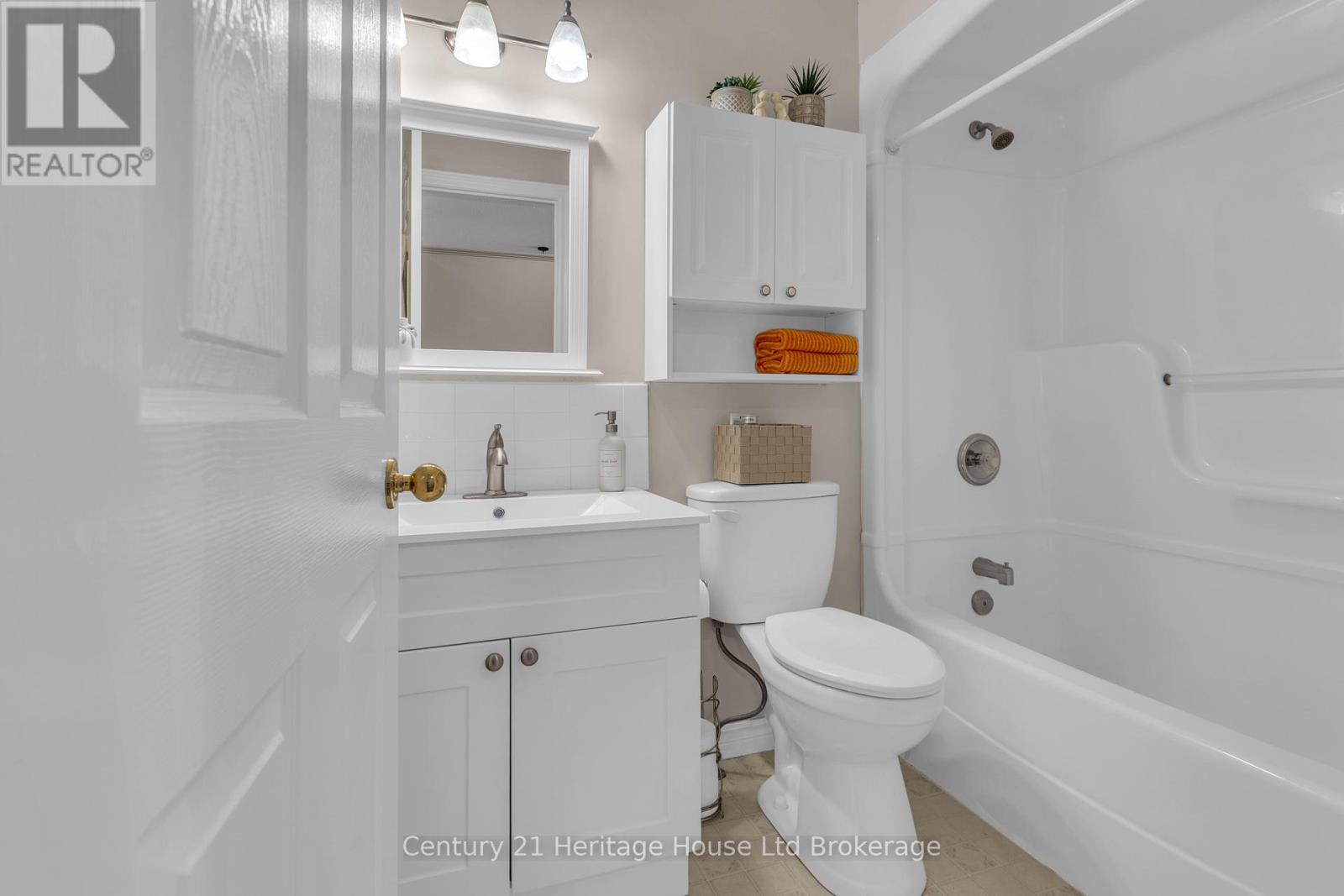 2-bedroom home for sale at 8 - 105 KING STREET, Tillsonburg ON · photo 22 of 41