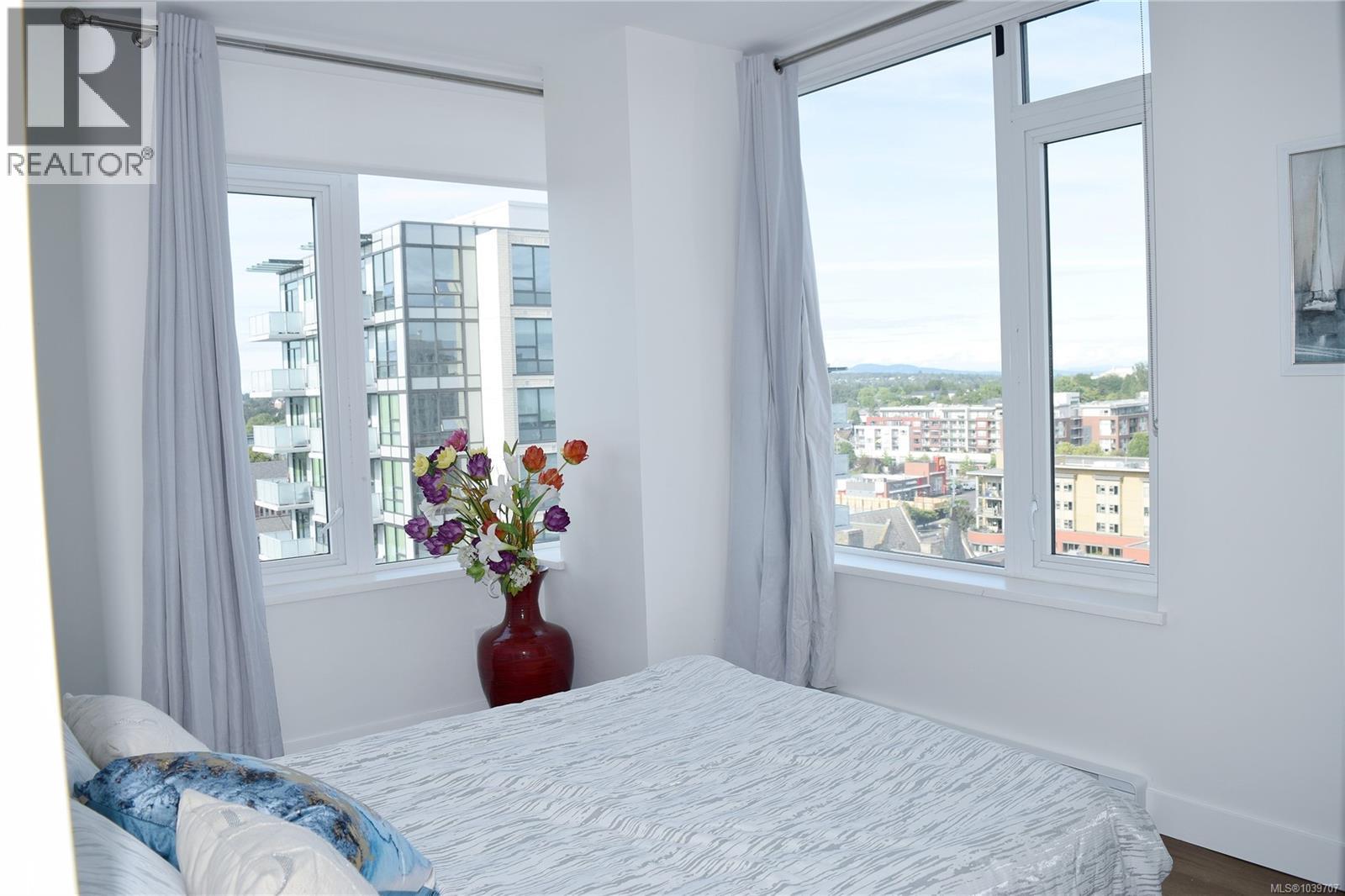 #1401 845 Johnson St - 25