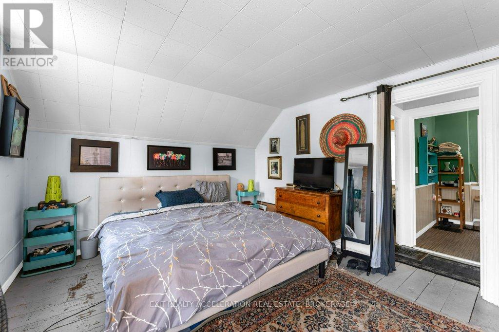 163 GREEN STREET - 24