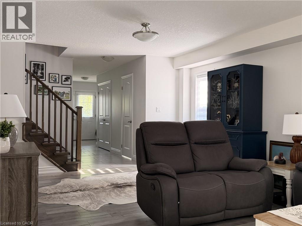 4-bedroom home for sale at 269 WOODWAY Trail, Simcoe ON · photo 13 of 50