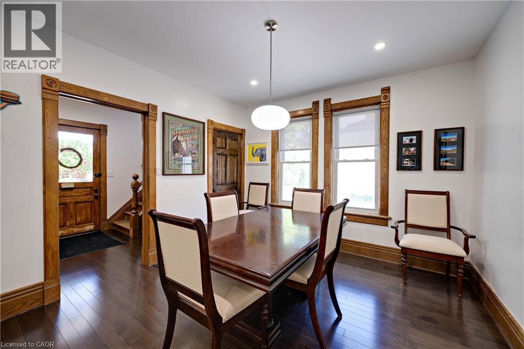 9 PARK Avenue W - 14
