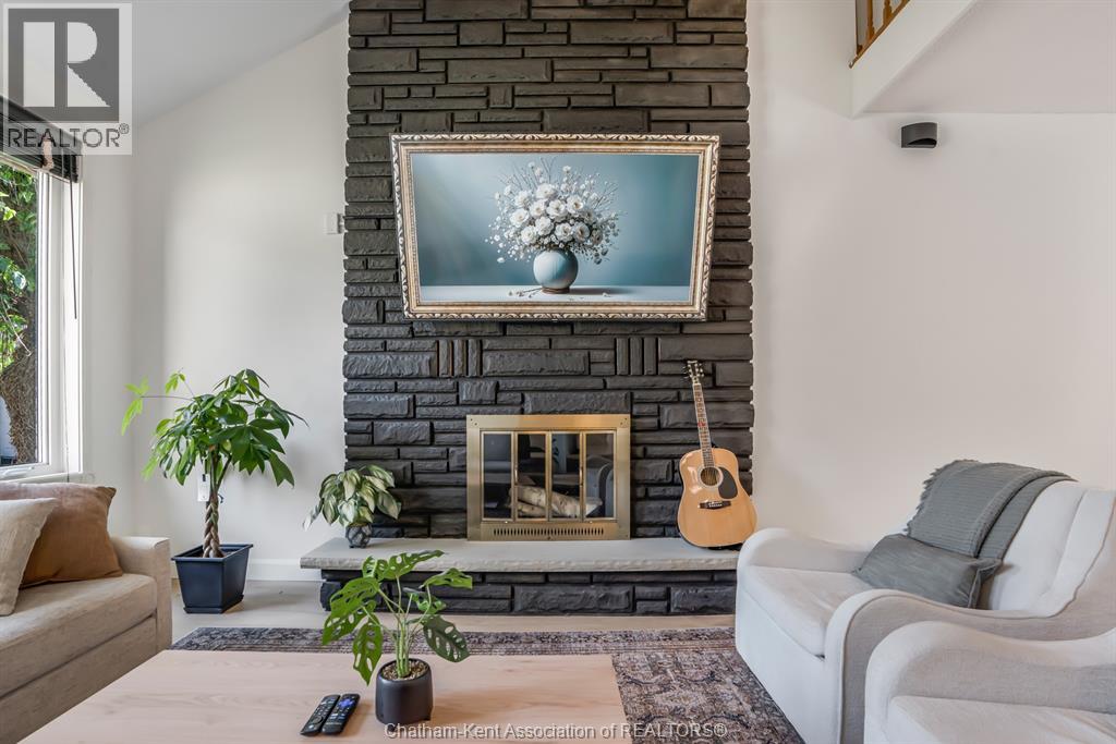 74 UNIVERSITY DRIVE - 5