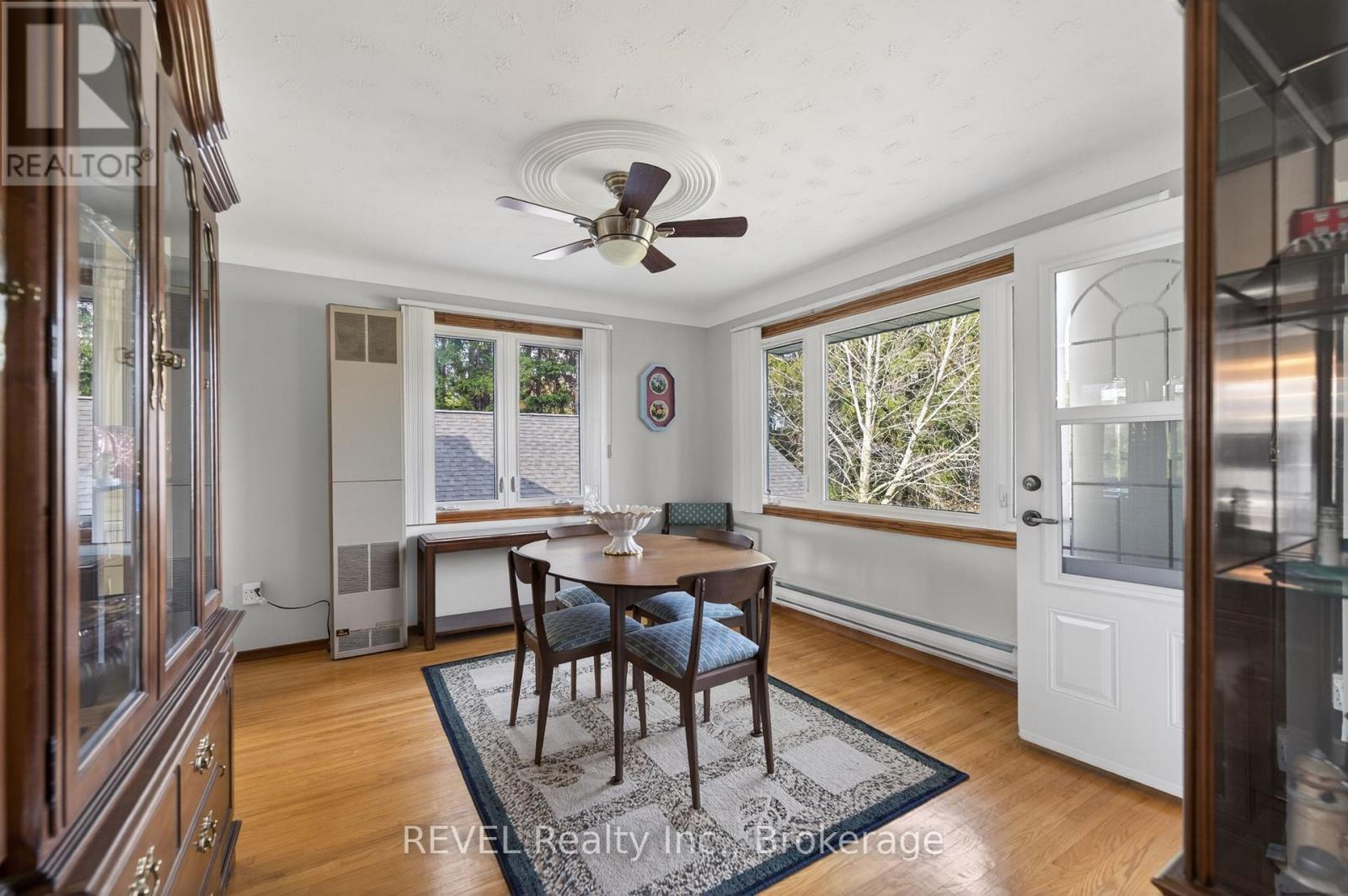 2010 HANSLER STREET - 13