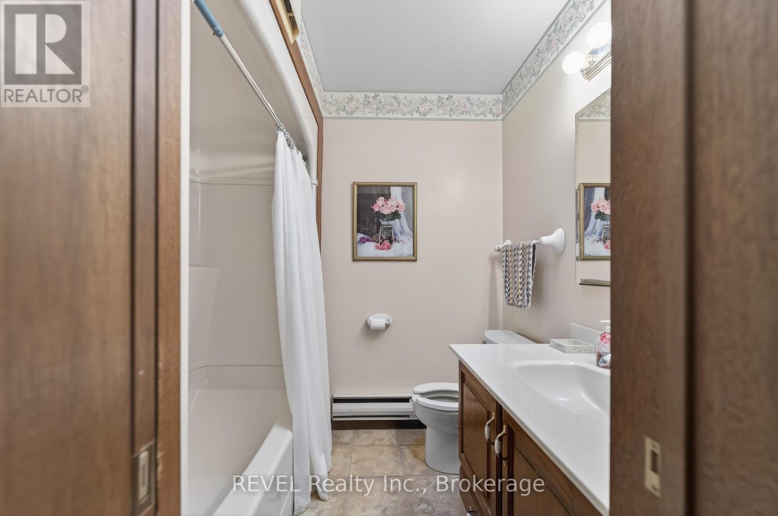 2010 HANSLER STREET - 16
