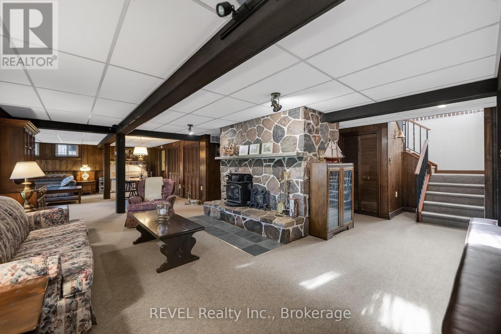 2010 HANSLER STREET - 25