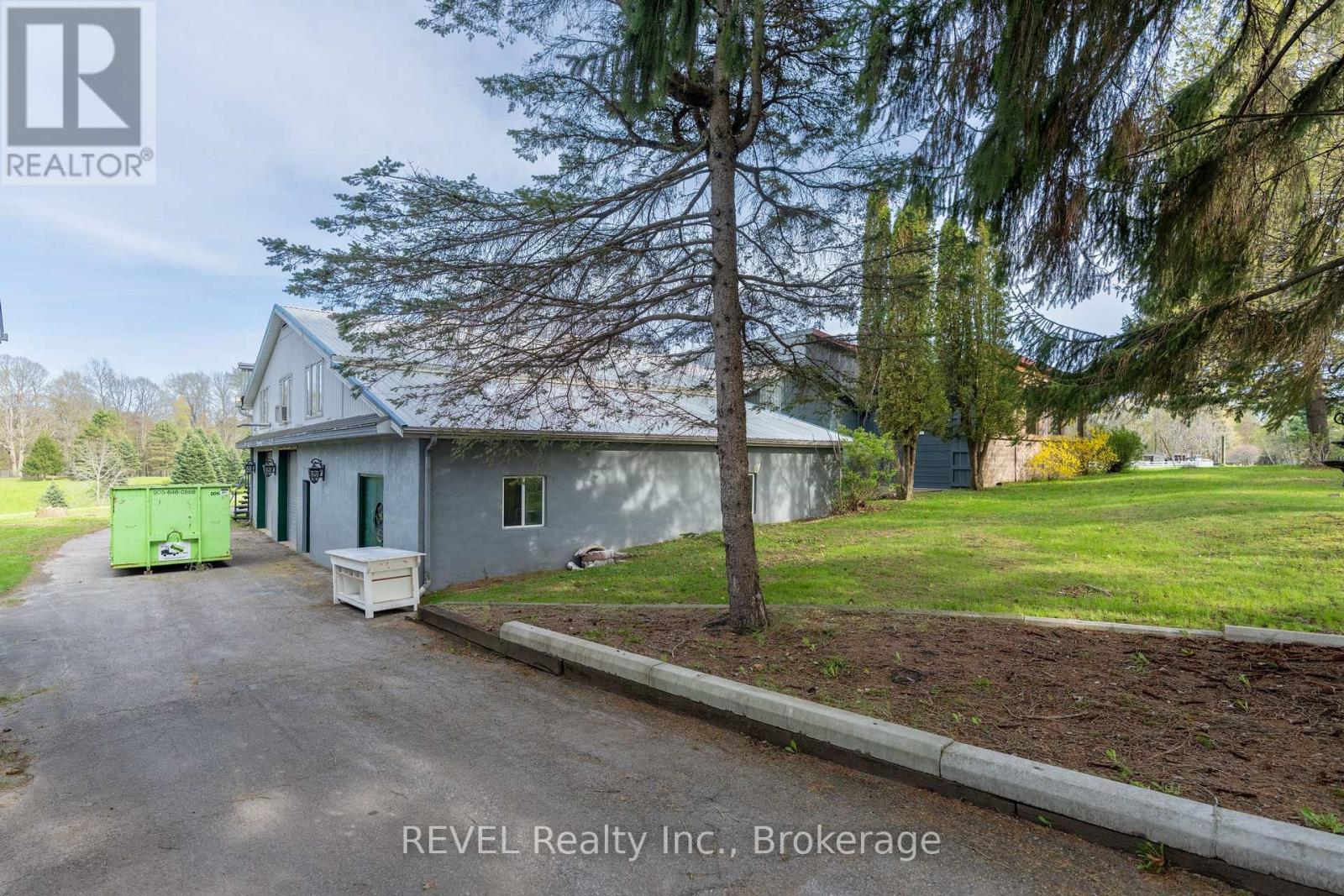2010 HANSLER STREET - 37