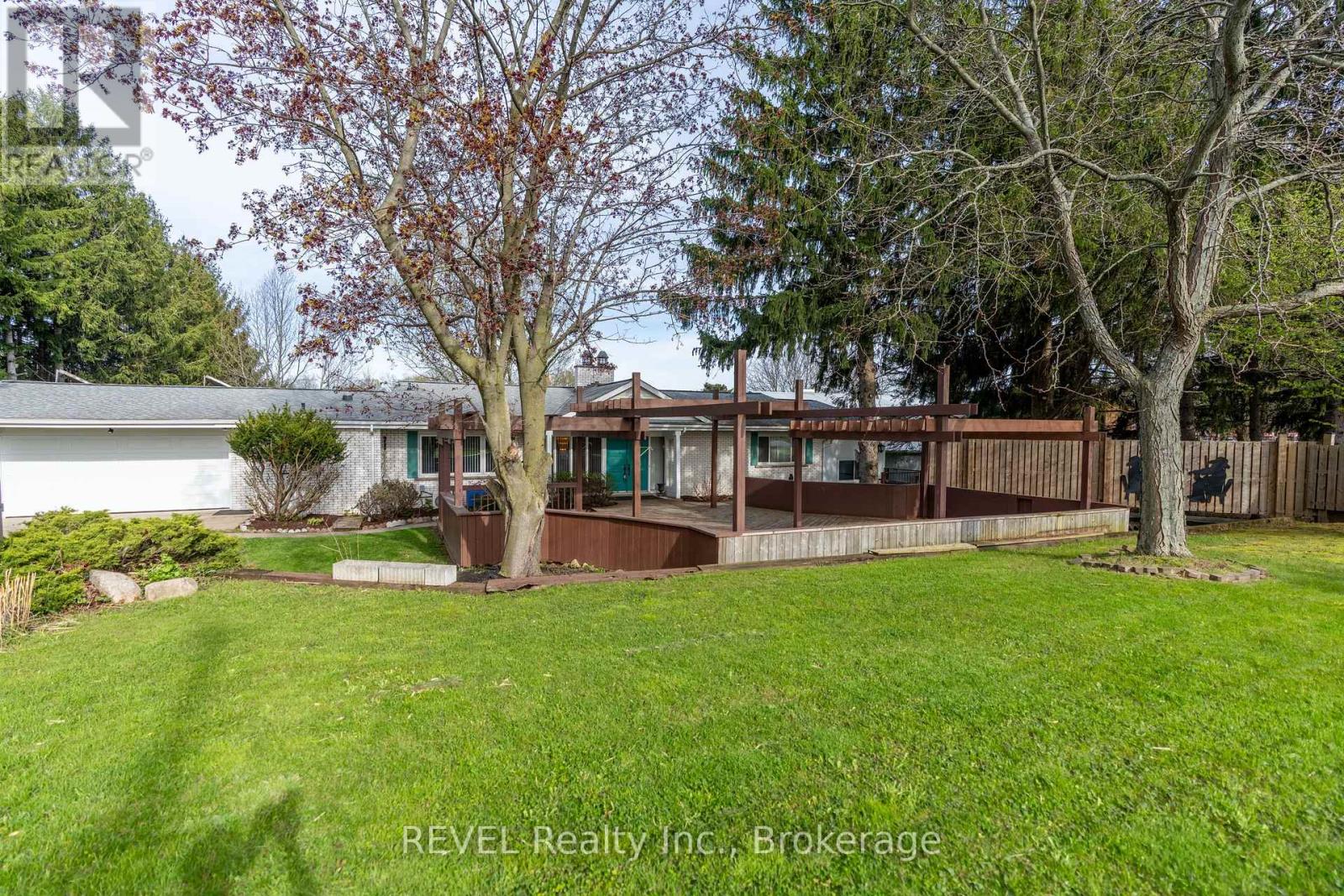 2010 HANSLER STREET - 9