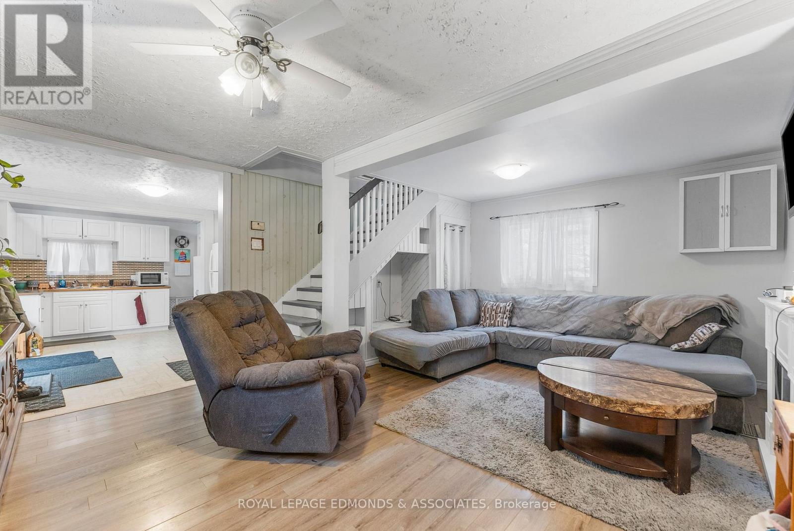 249 WILFRED STREET - 10