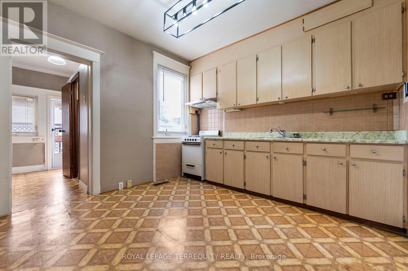 54 ST CLAIR GARDENS - 11