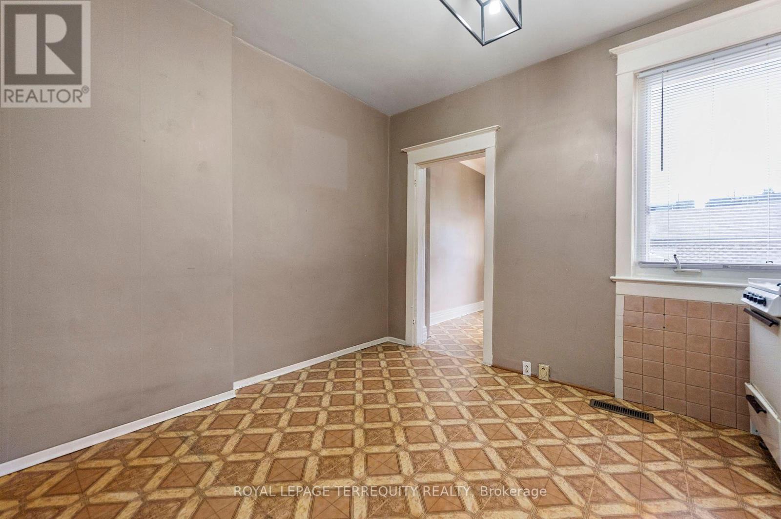 54 ST CLAIR GARDENS - 12