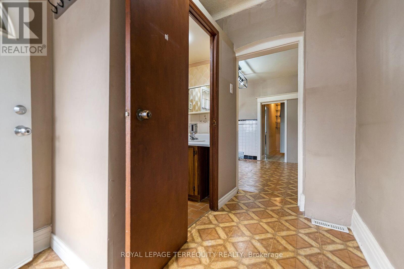 54 ST CLAIR GARDENS - 15