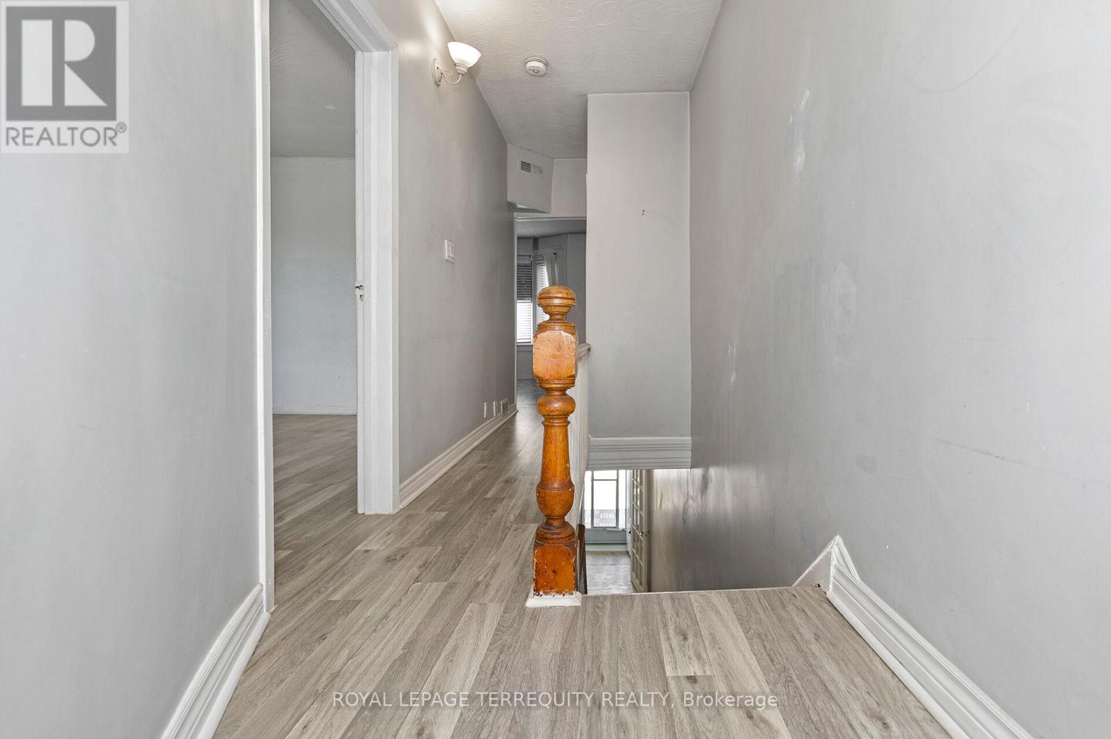 54 ST CLAIR GARDENS - 19