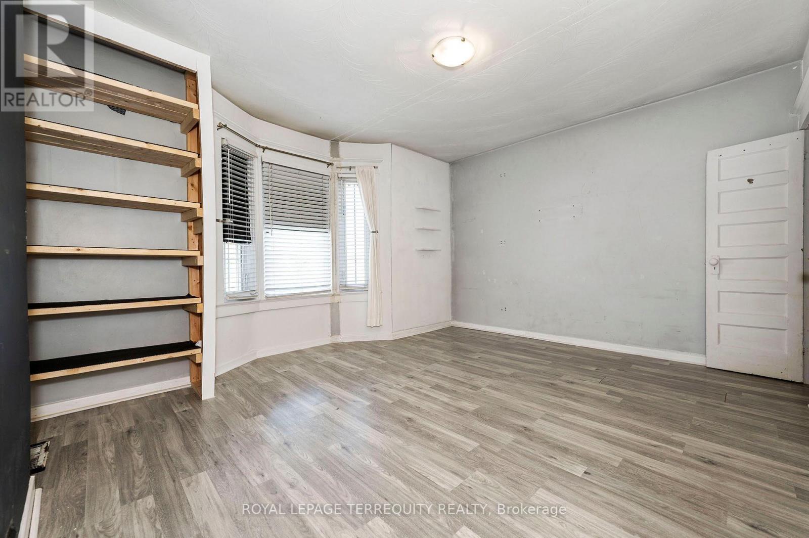54 ST CLAIR GARDENS - 25