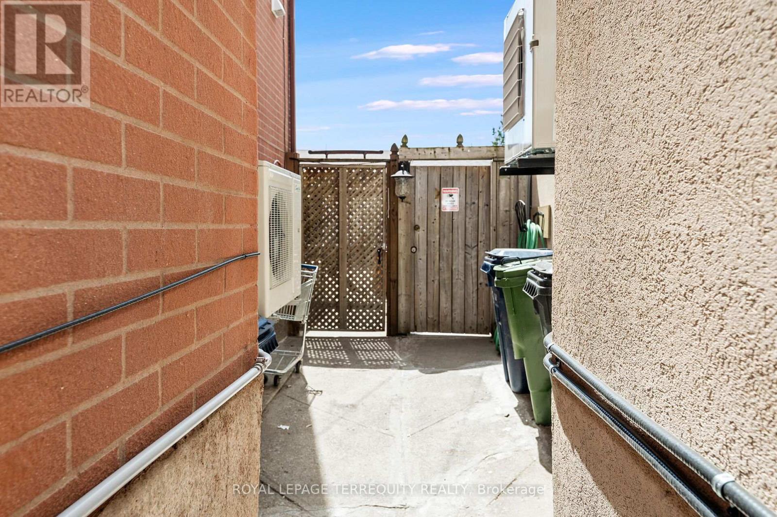54 ST CLAIR GARDENS - 42