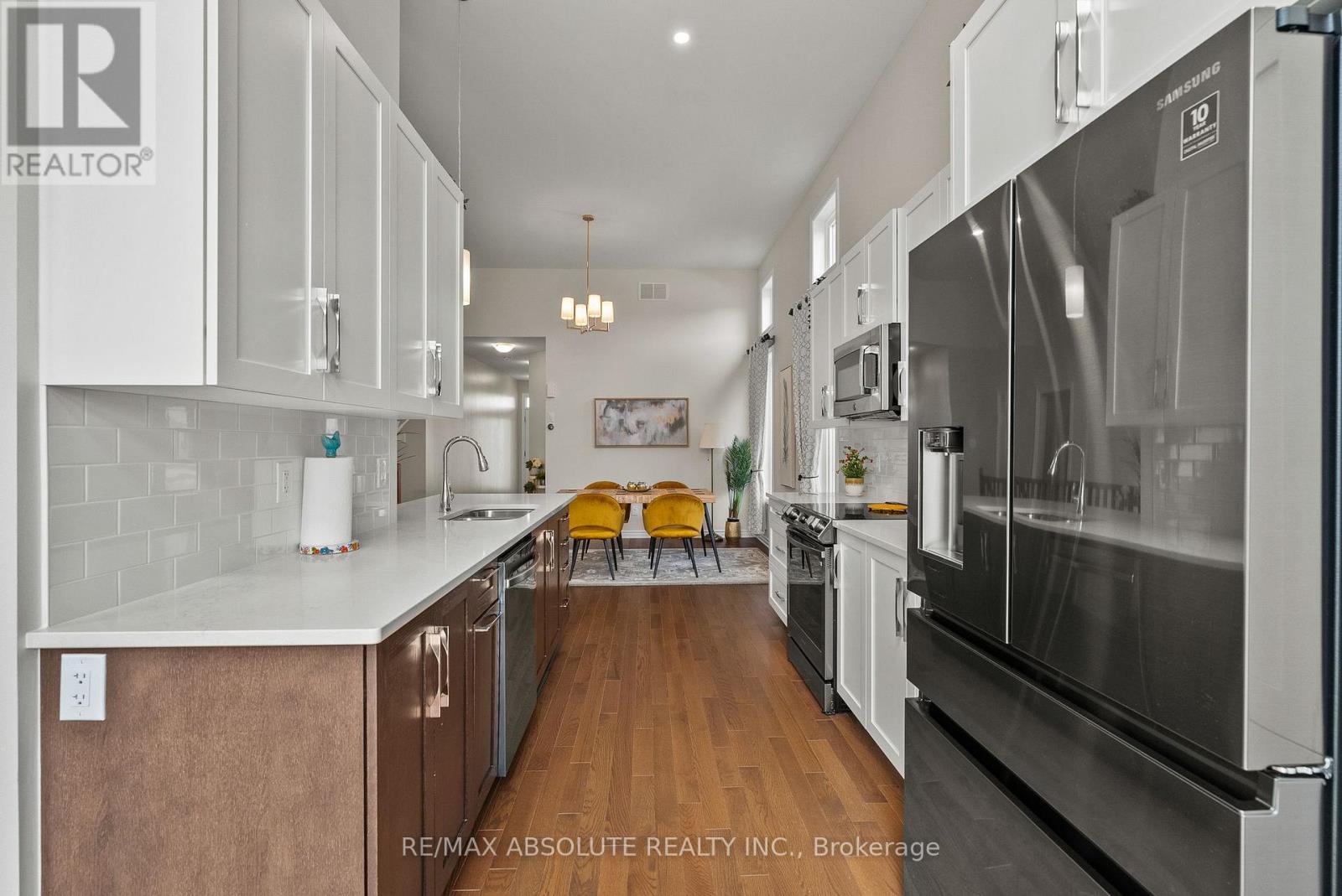 3 Bed, 3 Bath House for Sale in Ottawa – 231 SHINNY AVENUE, Ottawa – MLS# X13412980 - Image 24