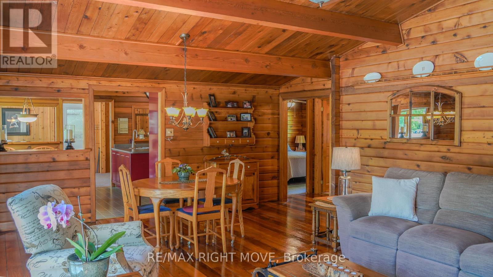 1092 COWBELL LANE - 21
