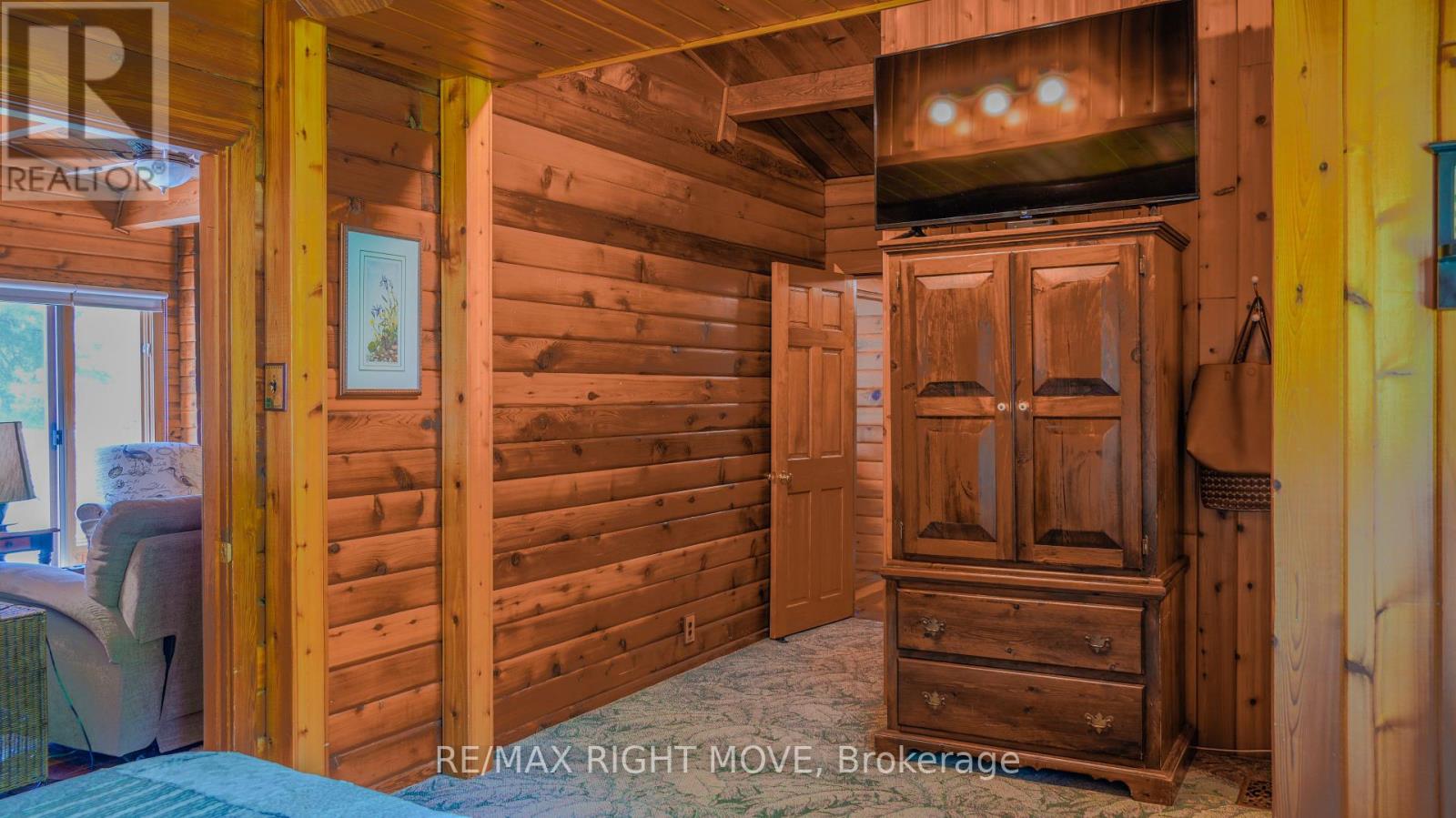 1092 COWBELL LANE - 25