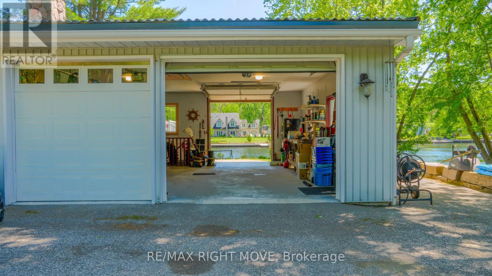 1092 COWBELL LANE - 38