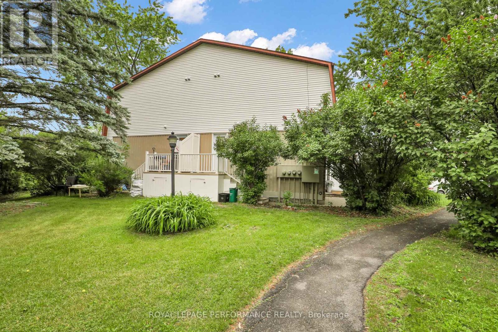 8D LOVELL LANE - 27