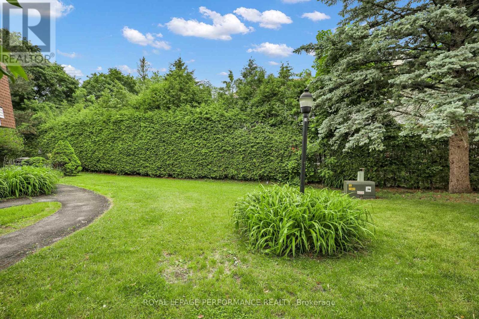 8D LOVELL LANE - 28