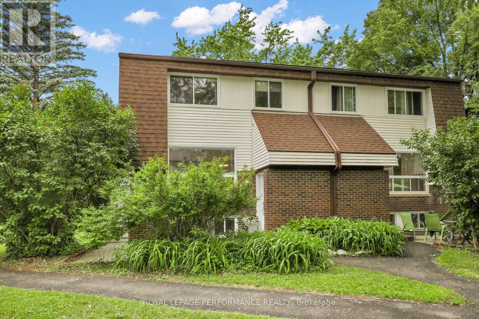 8D LOVELL LANE - 3