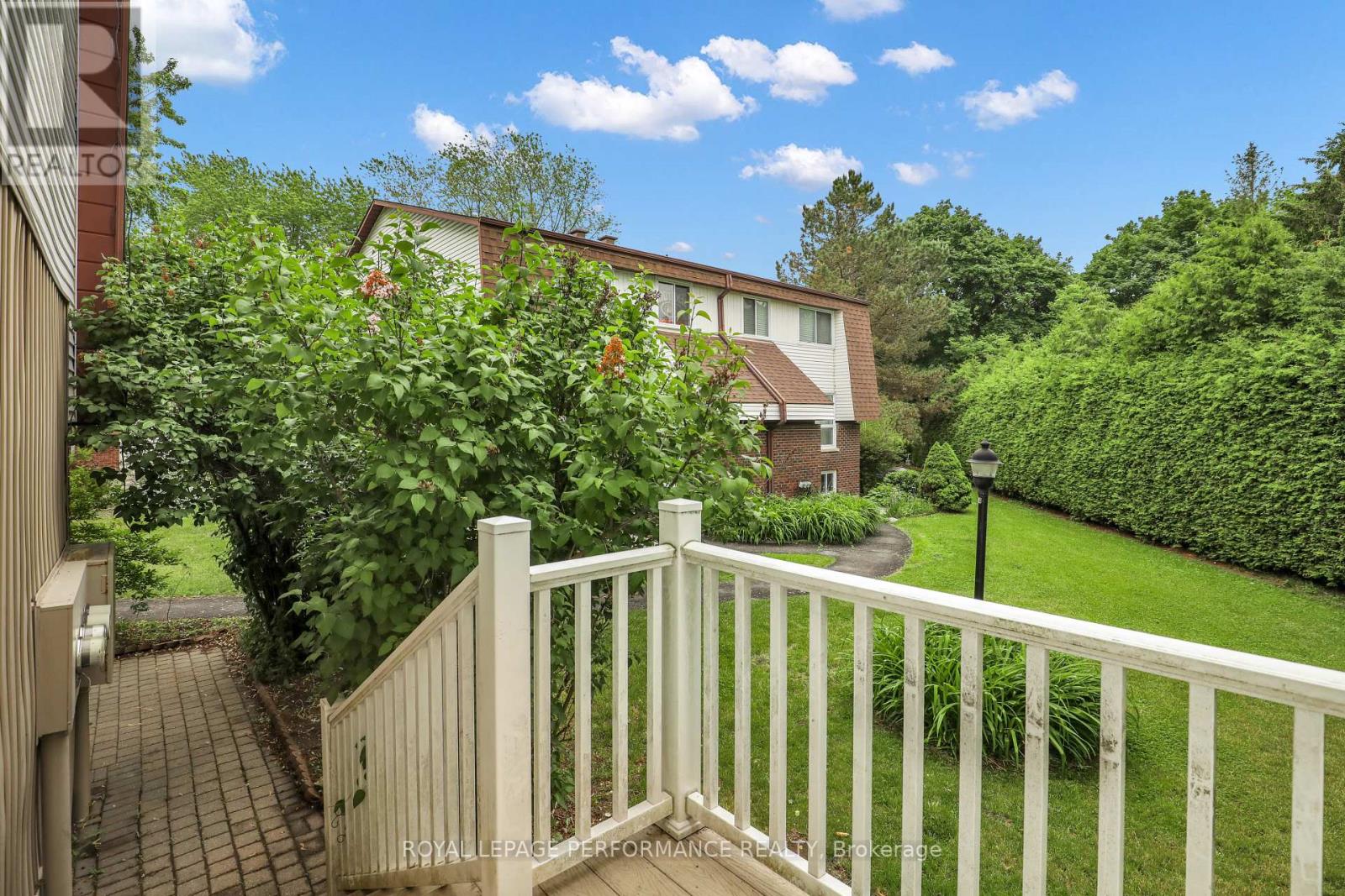 8D LOVELL LANE - 30