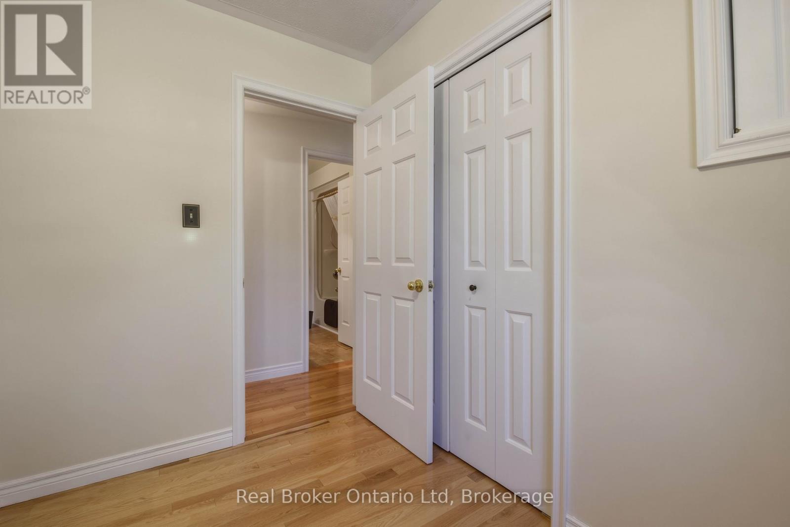 122318 GREY RD 5 - 22