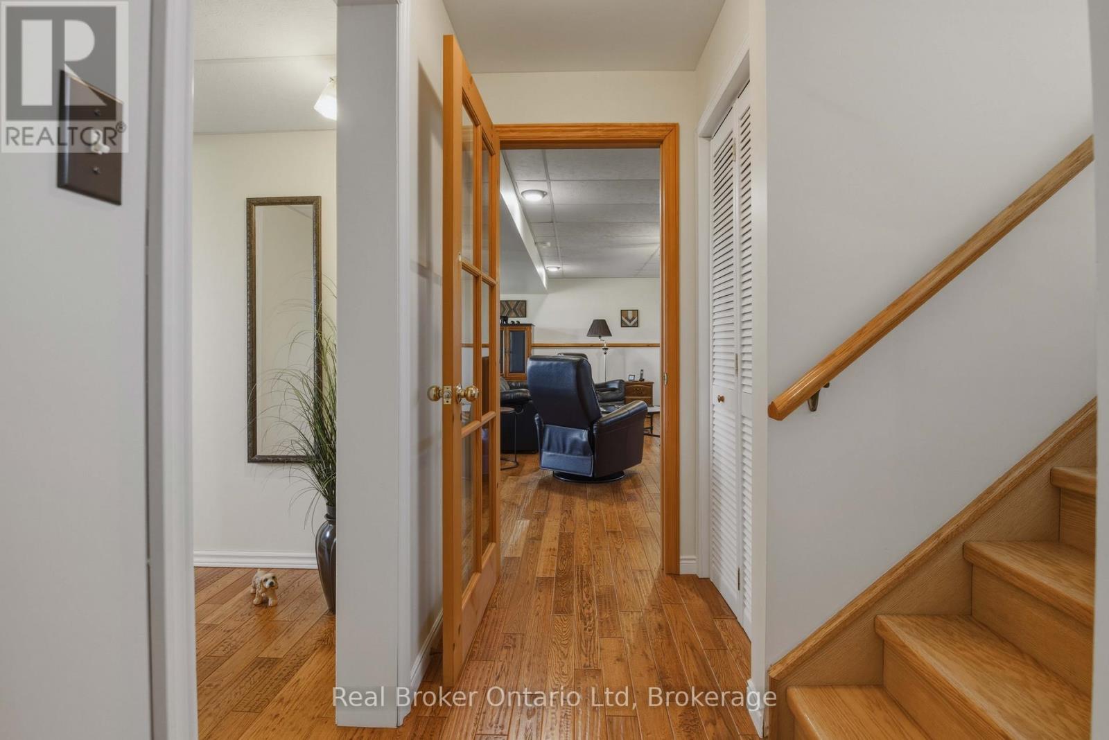 122318 GREY RD 5 - 24