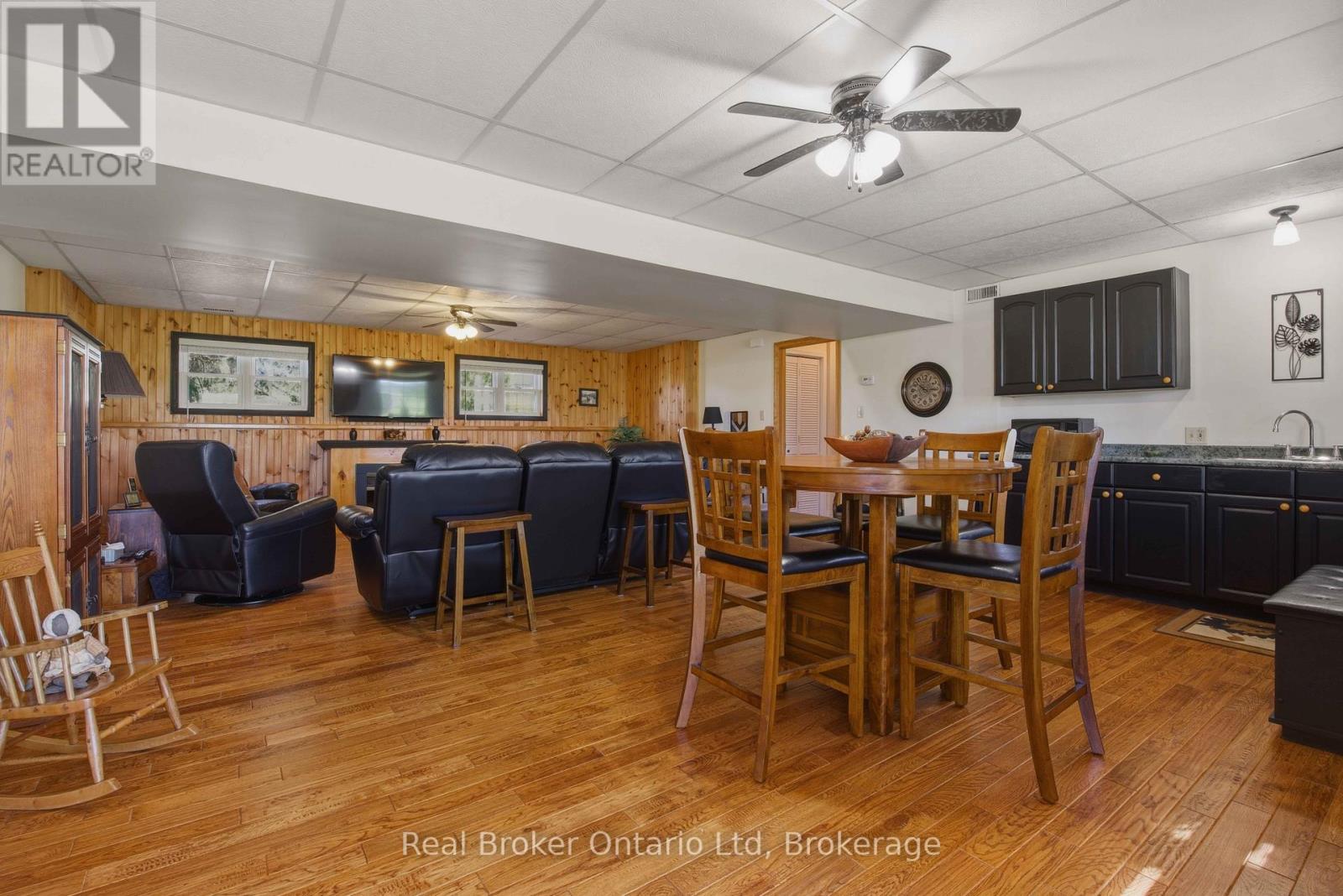 122318 GREY RD 5 - 30