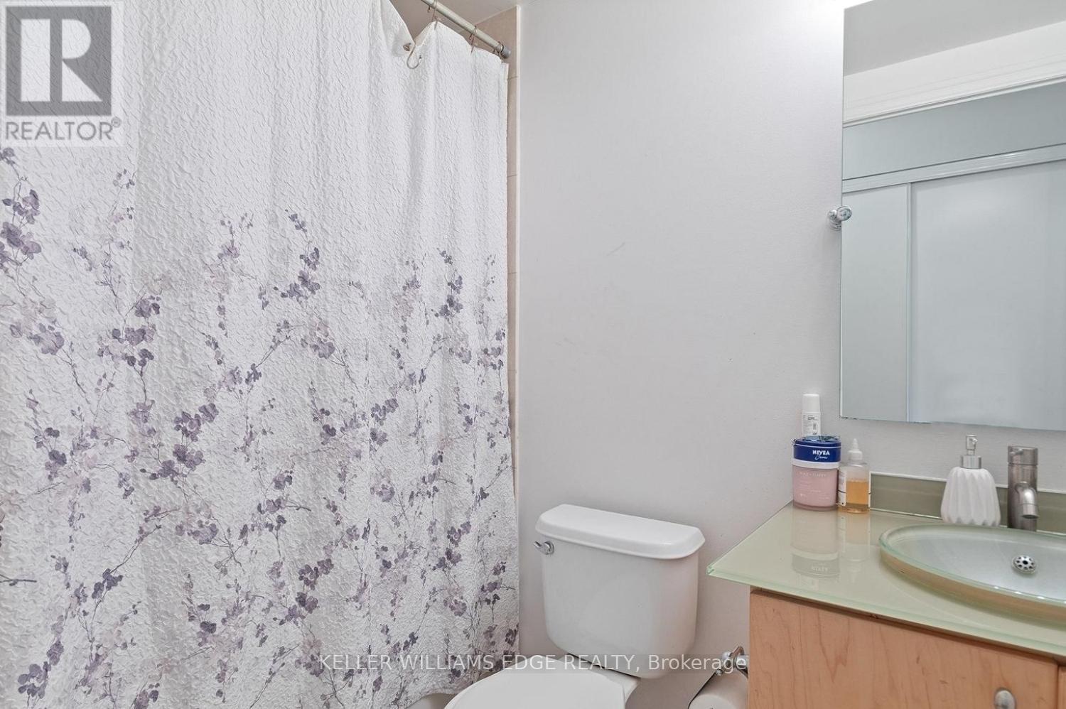#1408 8 SCOLLARD STREET - 20