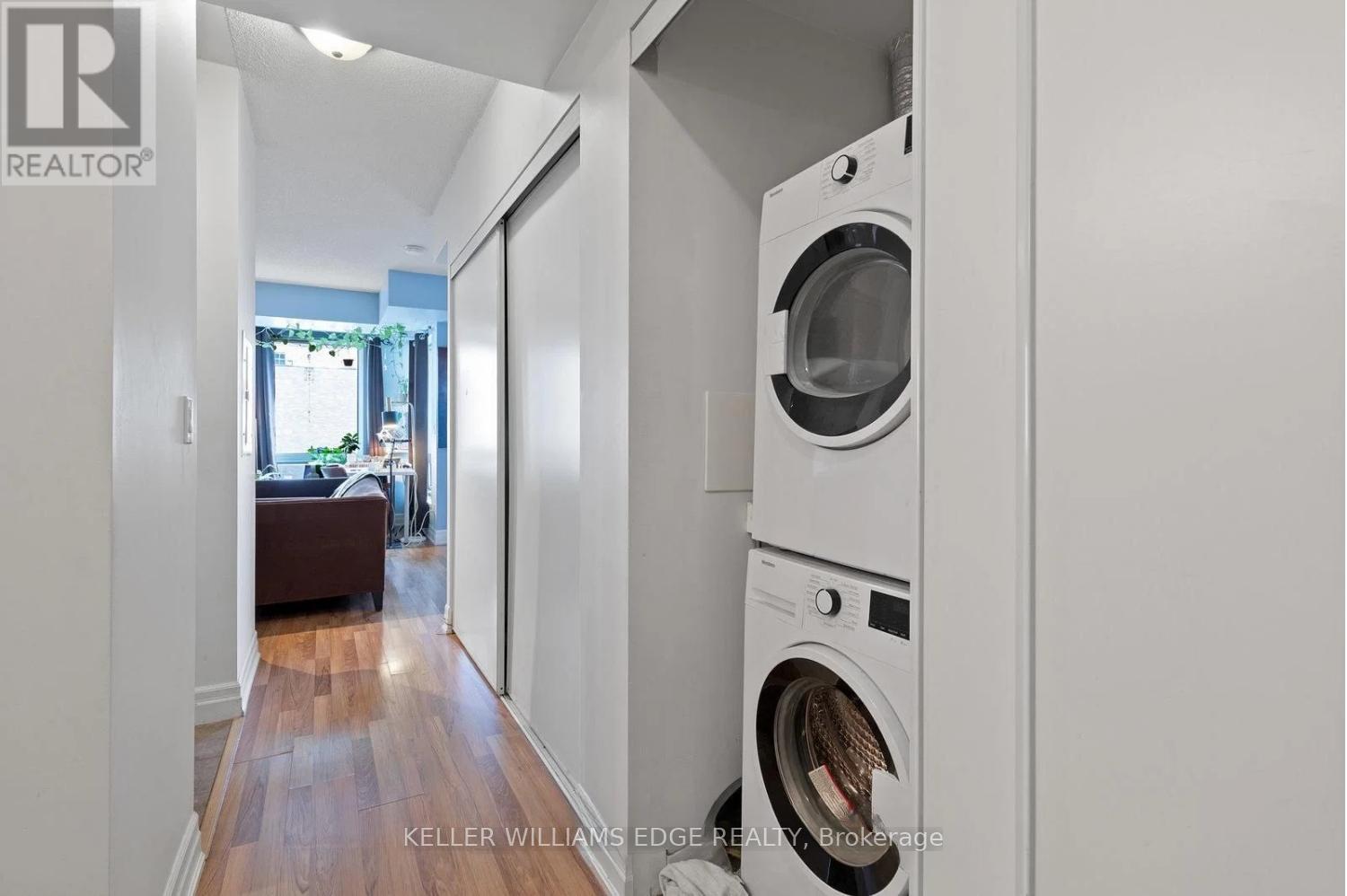 #1408 8 SCOLLARD STREET - 21
