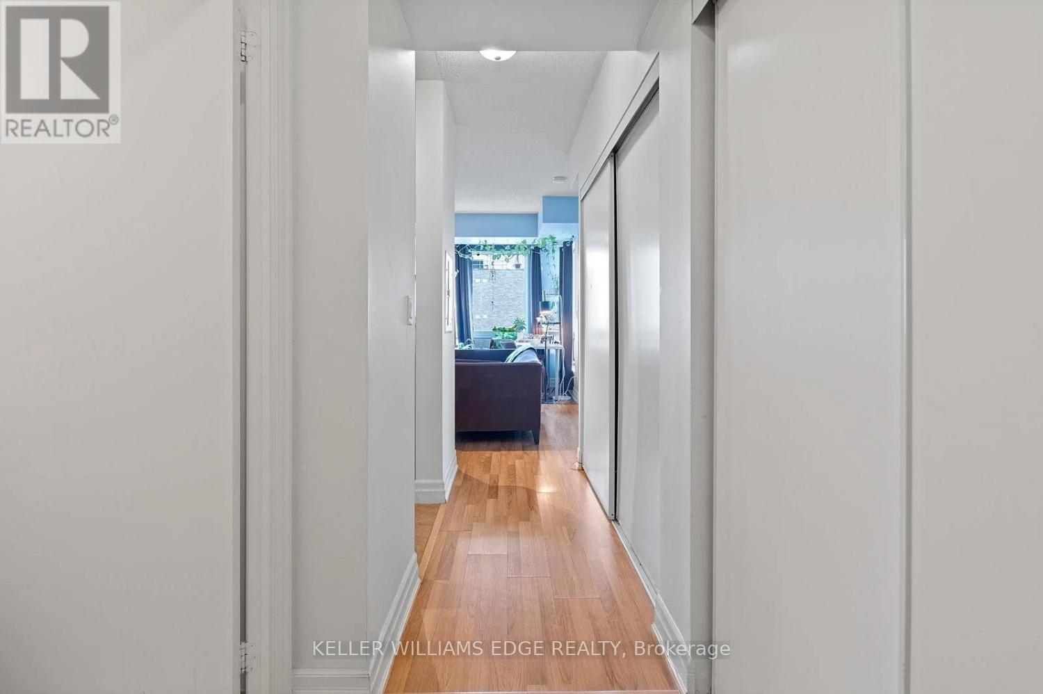 #1408 8 SCOLLARD STREET - 4