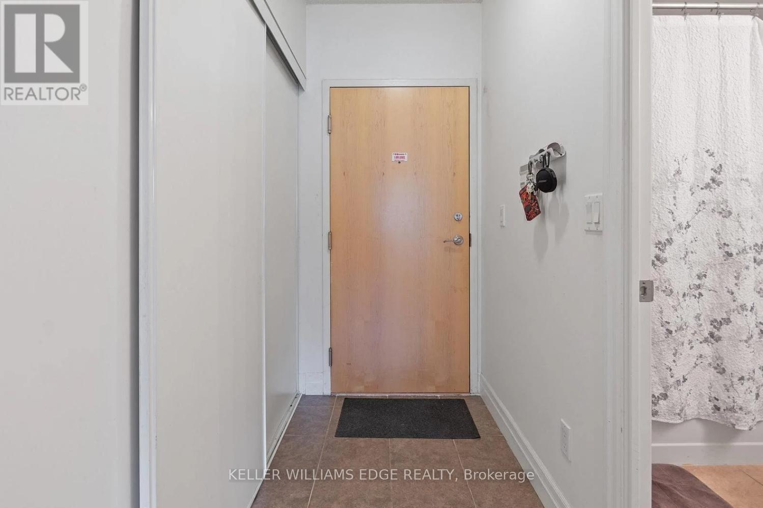 #1408 8 SCOLLARD STREET - 5