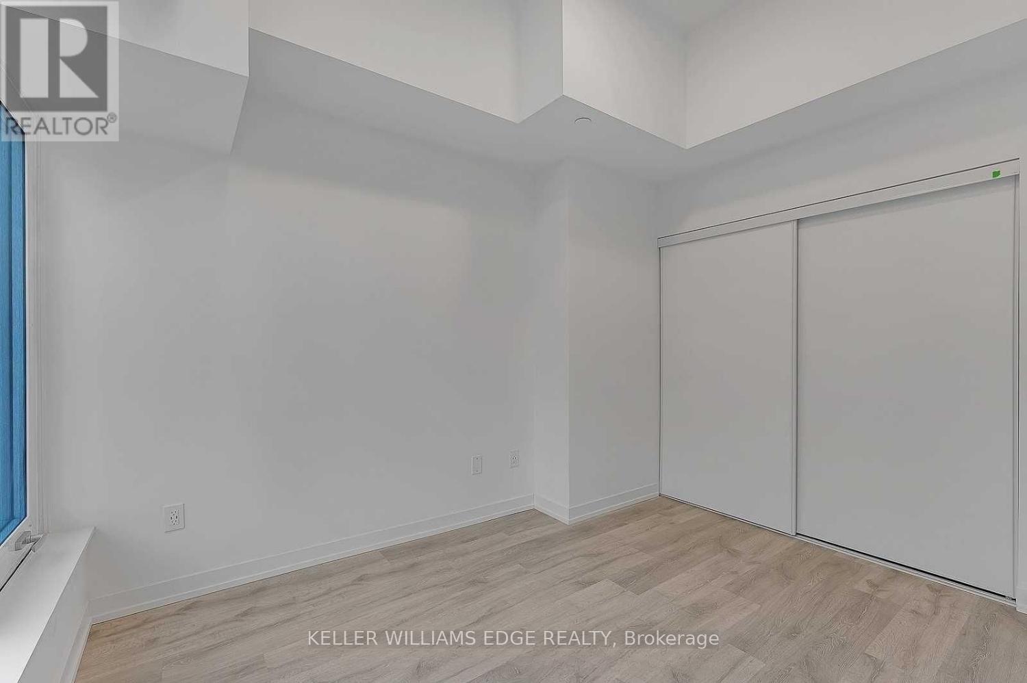 #202 2 AUGUSTA AVENUE - 10