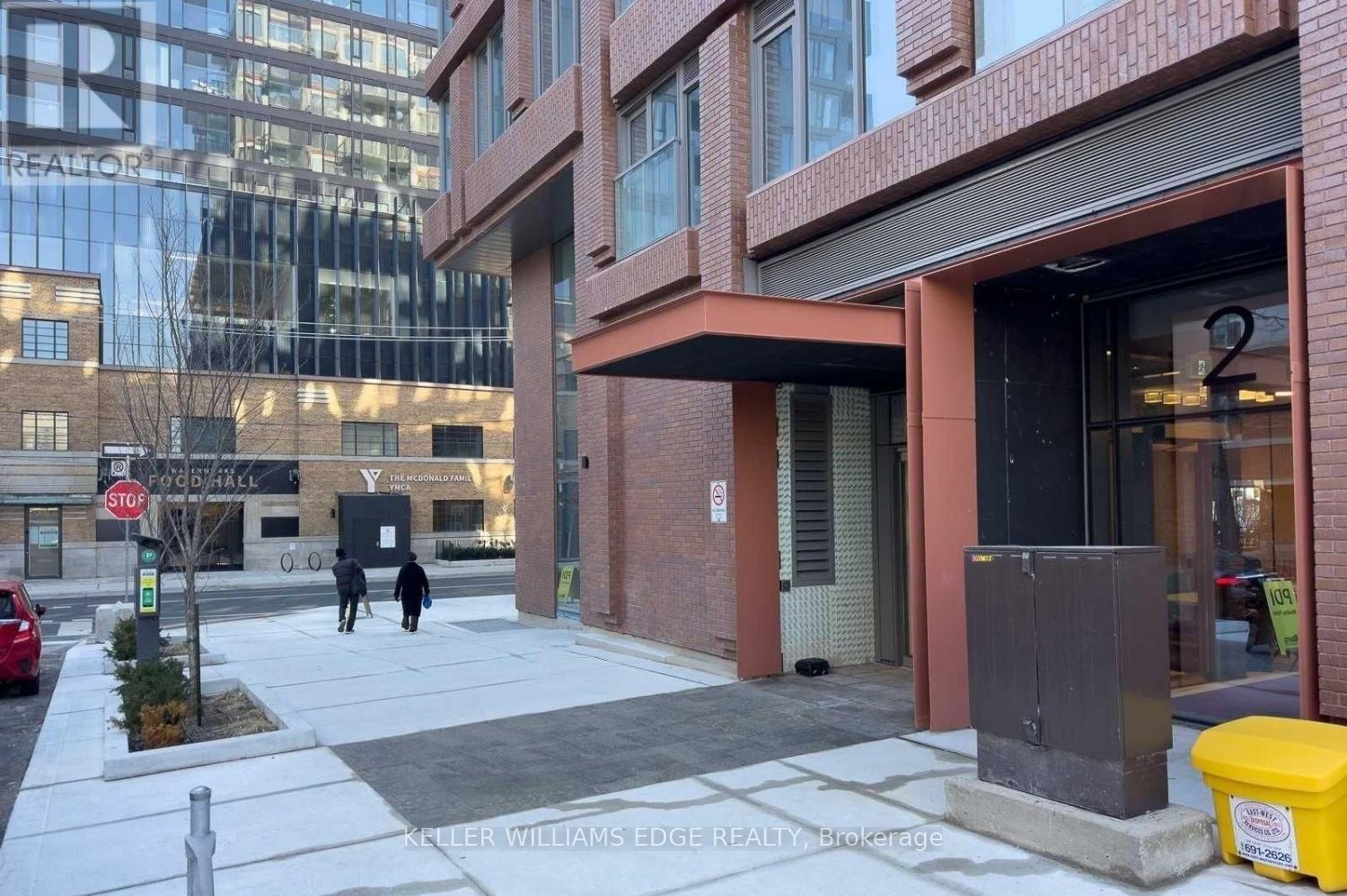 #202 2 AUGUSTA AVENUE - 14